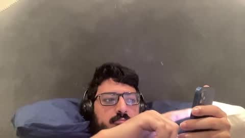 Snapshot of zakariyarashid545 chatting on 10/10/25, 09:03 Zak27 online show from 10/10/25, 09:03