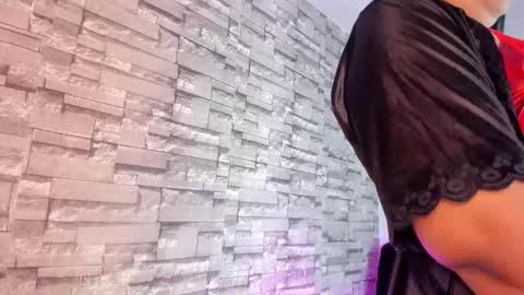 Danna online show from 10/18/25, 12:02