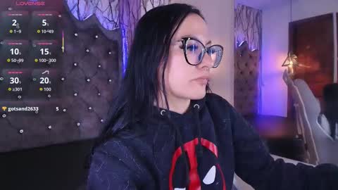   online show from 12/04/25, 07:33