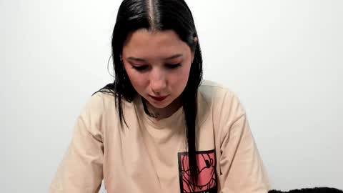 zammii69 online show from 11/19/25, 09:26