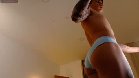 Snapshot of zamuel_18 chatting on 06/24/26, 09:03 zamuel -15 off online show from 06/24/26, 09:03