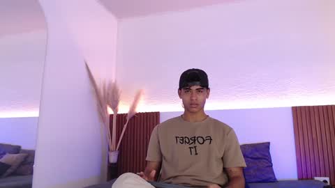 Zander online show from 01/31/25, 02:07