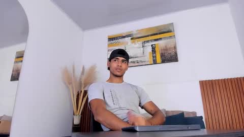 Zander online show from 09/27/25, 01:16