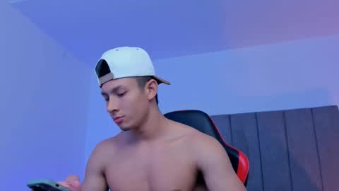 Snapshot of zander_walker chatting on 03/23/26, 01:31 Zander online show from 03/23/26, 01:31