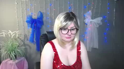 zannadreil online show from 12/01/25, 07:19