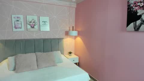 Zara Sweet  online show from 11/07/25, 01:33