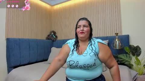 Snapshot of zara_milf_ chatting on 07/06/26, 12:13 zara online show from 07/06/26, 12:13
