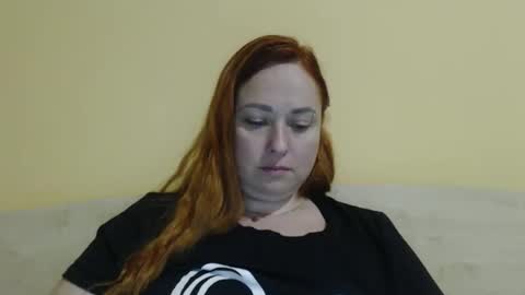 Snapshot of zara_red chatting on 05/15/26, 08:43 Kate. if im not here im here foxy red333 online show from 05/15/26, 08:43