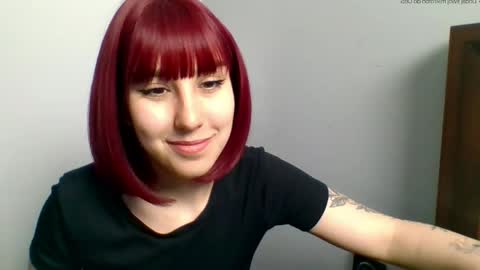 Snapshot of zaradesire chatting on 05/18/26, 01:28 Zara online show from 05/18/26, 01:28