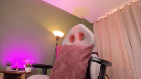 Zara . online show from 12/01/25, 02:22