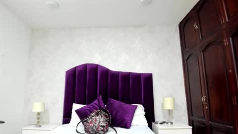 Zarah Andrews online show from 01/07/26, 11:56