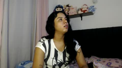 Snapshot of zarah_v chatting on 06/27/26, 10:09 Fernanda online show from 06/27/26, 10:09