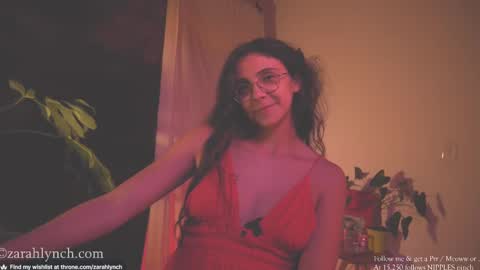 Snapshot of zarahlynch chatting on 02/20/25, 02:40 Miss Lynch Next show 2911 online show from 02/20/25, 02:40