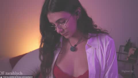 Snapshot of zarahlynch chatting on 09/28/25, 01:00 Miss Lynch Next show 2911 online show from 09/28/25, 01:00