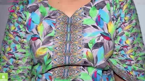 Snapshot of zararaina chatting on 02/22/26, 05:55 zararaina online show from 02/22/26, 05:55