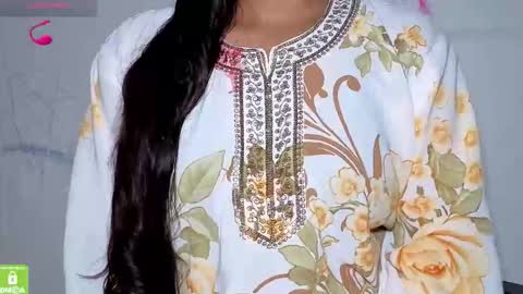 Snapshot of zararaina chatting on 02/26/26, 09:14 zararaina online show from 02/26/26, 09:14