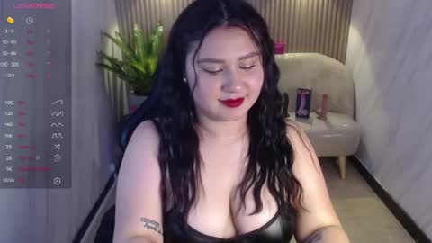 Snapshot of zarath_tf chatting on 05/26/26, 03:57 Zarath online show from 05/26/26, 03:57