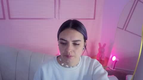 Isabella online show from 07/21/26, 12:51