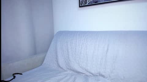 Snapshot of zarinastoun20 chatting on 02/27/25, 10:20 ZARINA online show from 02/27/25, 10:20