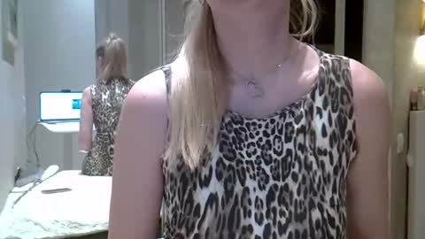 Zarina Swift online show from 01/09/25, 04:30