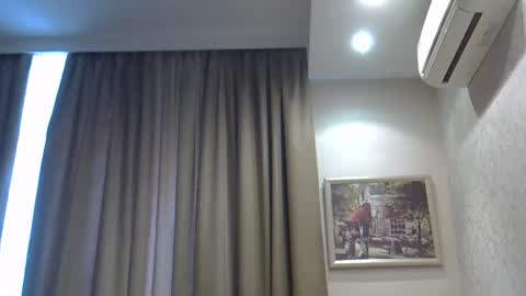 Snapshot of zarinaswift chatting on 05/13/26, 04:54 Zarina Swift online show from 05/13/26, 04:54