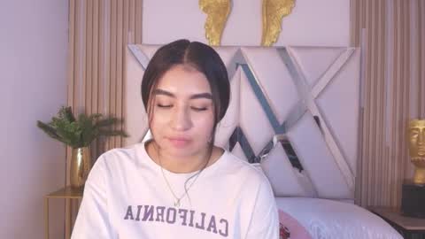  Zayda  online show from 10/10/25, 03:11