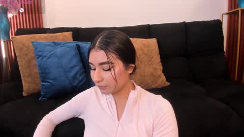  Zayda  online show from 10/17/25, 08:11