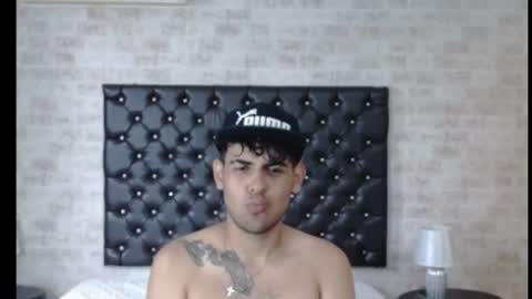 Snapshot of zaynblaze_ chatting on 07/09/26, 01:37 Zayn online show from 07/09/26, 01:37