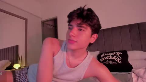 Hii im Zay.                 I save money for education. PVT Open. online show from 02/25/26, 05:17