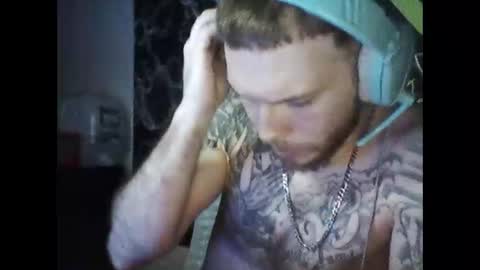 zdaddy9827 online show from 02/19/25, 01:08