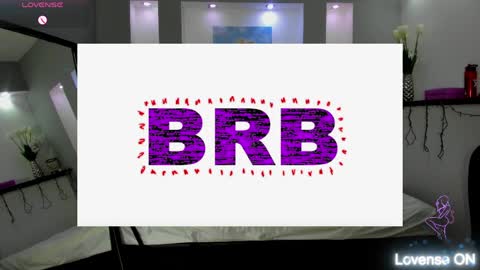 Snapshot of zean_lee chatting on 05/19/26, 01:56 Karolyne online show from 05/19/26, 01:56