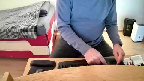 zebulon2023 online show from 12/04/25, 08:45