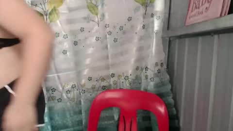 Snapshot of zeeel_x chatting on 04/12/26, 04:39 Zeeel online show from 04/12/26, 04:39