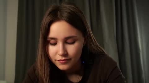 Emilia online show from 09/26/25, 01:09