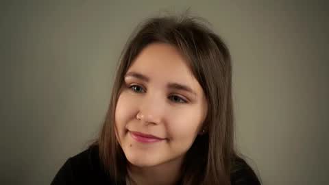 Emilia online show from 09/29/25, 01:11