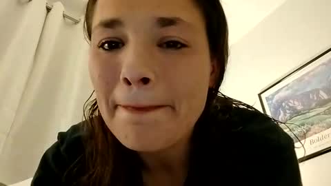 Snapshot of zellelajay2009 chatting on 02/15/25, 04:36 KENDAL Kaylee online show from 02/15/25, 04:36