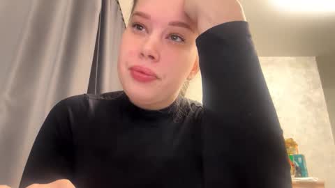 Snapshot of zenacusatis chatting on 03/03/26, 04:24 Sindy online show from 03/03/26, 04:24