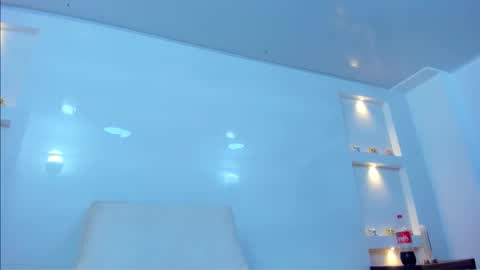 Zenda Evans online show from 09/29/25, 03:44