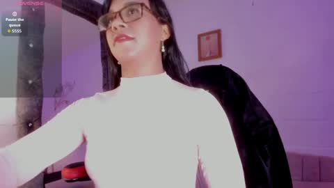 Snapshot of zendaya_dl chatting on 05/26/26, 05:31 Luciana online show from 05/26/26, 05:31