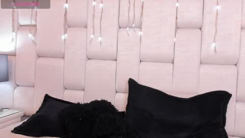 Zendaya online show from 01/03/25, 10:19