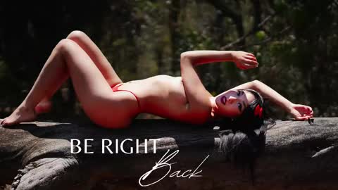 Zendaya online show from 02/14/25, 07:28