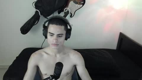 zenzhu online show from 01/08/25, 09:34