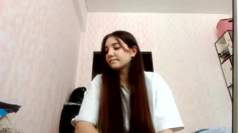 zeniabrossoit online show from 03/02/26, 06:36