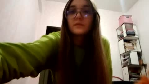 zeniabrossoit online show from 04/03/26, 12:47