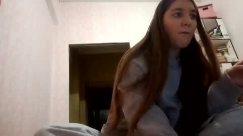 zeniabrossoit online show from 04/17/26, 03:15