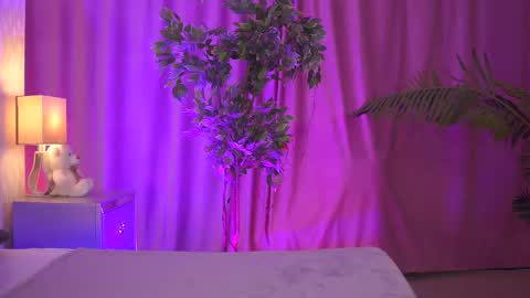 Zenyda online show from 10/24/25, 10:00