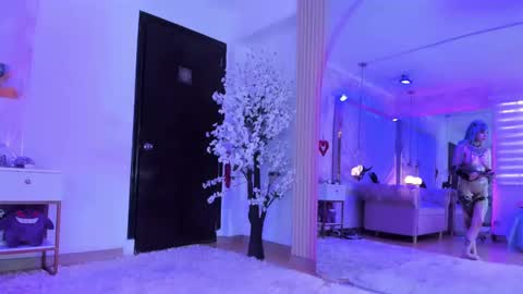    online show from 03/04/25, 08:38