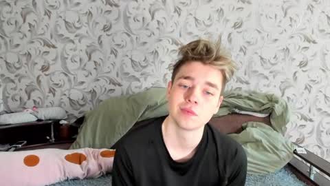 Ethan online show from 05/18/26, 03:02