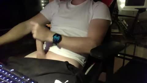 Mios online show from 10/11/25, 05:33