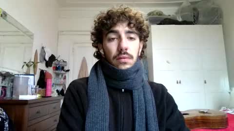 Snapshot of zeta214 chatting on 11/24/25, 12:27 zeta214 online show from 11/24/25, 12:27